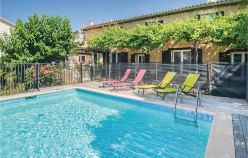 Beautiful Home In Pujaut With 4 Bedrooms And Outdoor Swimming Pool - Location saisonnière - Pujaut