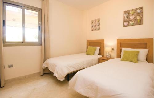  Nice apartment in Benahavs with 2 Bedrooms, Outdoor swimming pool and Swimming pool in Estepona