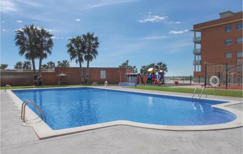  Nice apartment in Cubelles with 3 Bedrooms, Outdoor swimming pool and Swimming pool in Cubelles