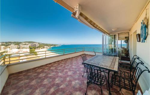 Stunning apartment in Platja dAro with 3 Bedrooms and WiFi - Apartment - Platja d'Aro