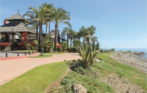  Nice Apartment In Benahavs With 2 Bedrooms, Wifi And Swimming Pool in Estepona