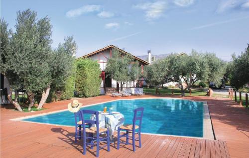  Beautiful home in Eretria Evia with 2 Bedrooms, WiFi and Outdoor swimming pool in Eretria