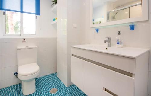 Three-Bedroom Apartment in Casares Costa - image 7