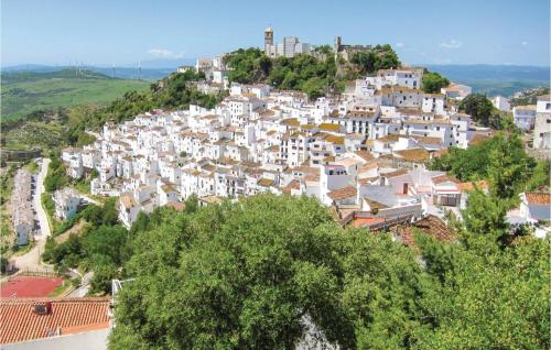 Three-Bedroom Apartment in Casares Costa - image 6