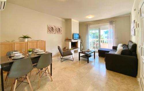 Stunning apartment in Orihuela Costa with Outdoor swimming pool WiFi and 2 Bedrooms - image 5