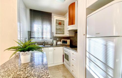 Stunning apartment in Orihuela Costa with Outdoor swimming pool WiFi and 2 Bedrooms - image 12