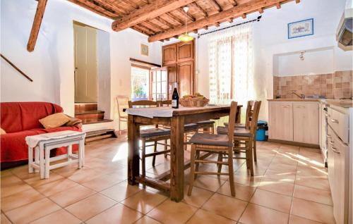 Nice Home In Saint Victor La Coste With Kitchen