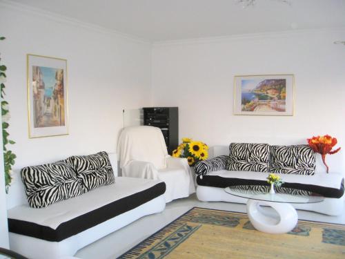 Elevated Apartment in Bad Wildungen with Garden - image 10