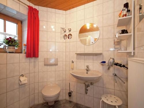 Bathroom, Spacious Apartment in Steingaden near Ski Area in Steingaden