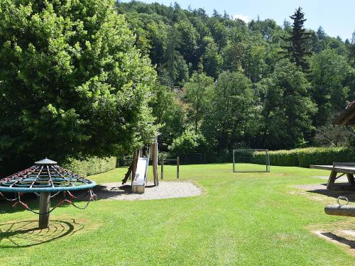 Holiday farm situated next to the Kellerwald Edersee national park with a sunbathing lawn