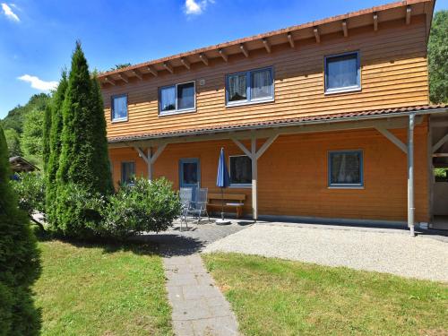 Holiday farm situated next to the Kellerwald Edersee national park with a sunbathing lawn