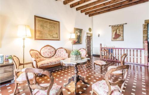 Beautiful Home In Arenys De Munt With 6 Bedrooms, Private Swimming Pool And Outdoor Swimming Pool