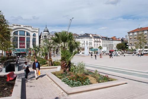Hotel Le Bourbon Pau Centre - image 6