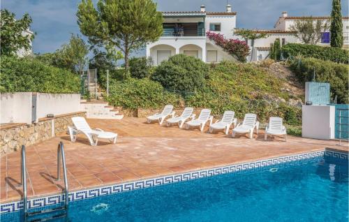 Holiday home Plaza De L'Albera L'Escala 