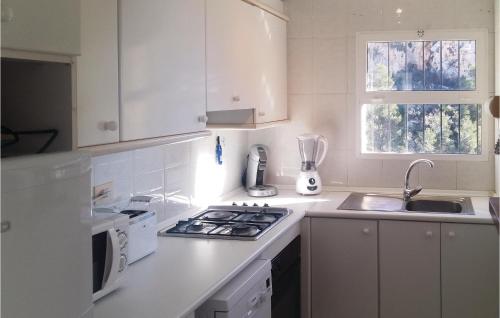 One-Bedroom Apartment in Benitachell - image 13