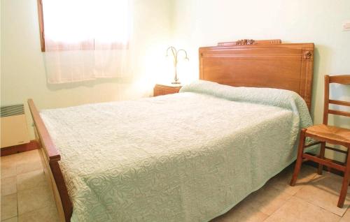 Stunning home in La Tranche sur Mer with 4 Bedrooms - image 7