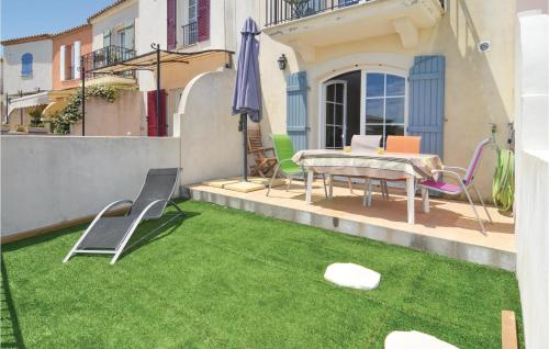 Three-Bedroom Holiday Home in Aigues-Mortes - image 10