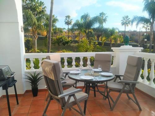 Lovely 2 bedroom in Oasis de Capistrano, Nerja