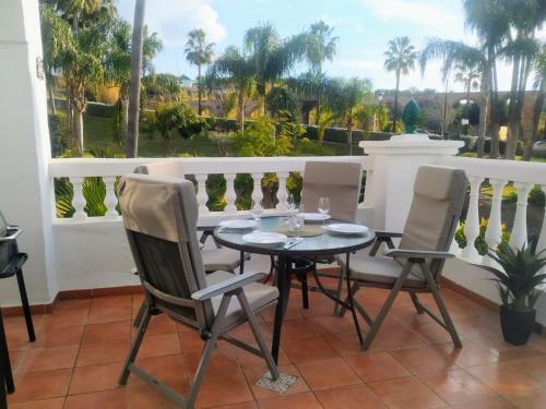 Lovely 2 bedroom in Oasis de Capistrano, Nerja