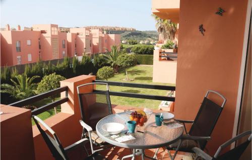 Two-Bedroom Apartment in San Luis de Sabinillas - image 10