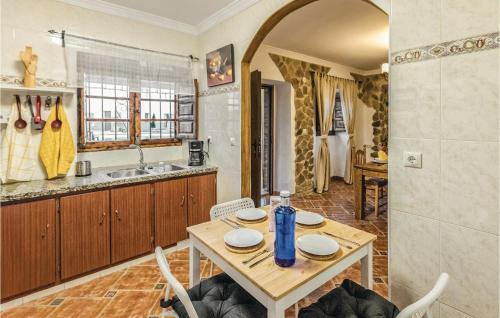 Beautiful Home In Periana With Kitchen