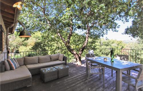 Exterior view, Amazing Home In Saignon in Saignon
