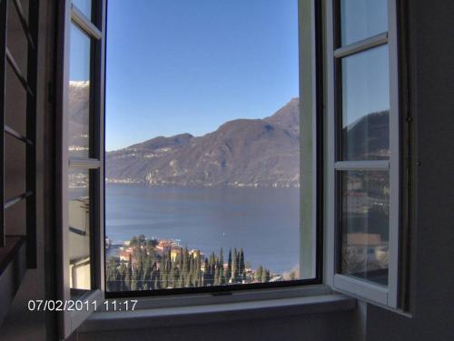 romantic penthouse on lake como gîte à louer Vendrogno