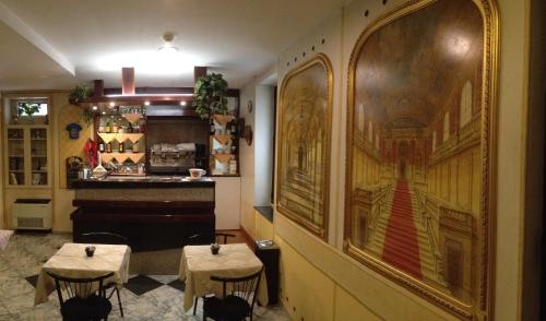 Hotel Vienna - image 3