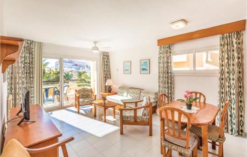  Lovely Apartment In Roquetas De Mar in Roquetas de Mar