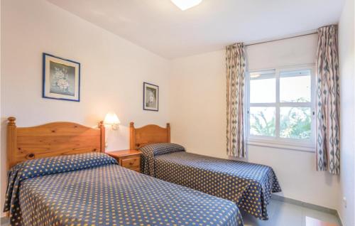 One-Bedroom Apartment in Roquetas de Mar - image 9