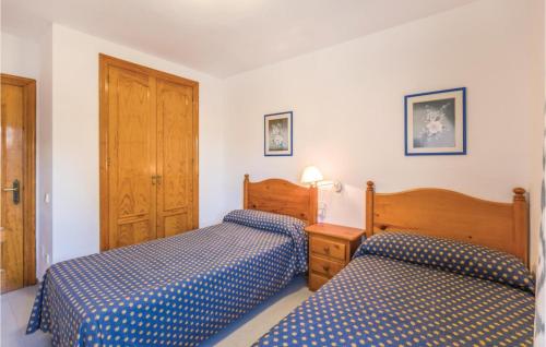 Cozy Apartment In Roquetas De Mar