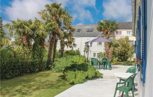 Cozy Home In La Fort Fouesnant With Kitchenette