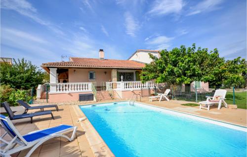Amazing home in Uchaud with 4 Bedrooms, WiFi and Outdoor swimming pool