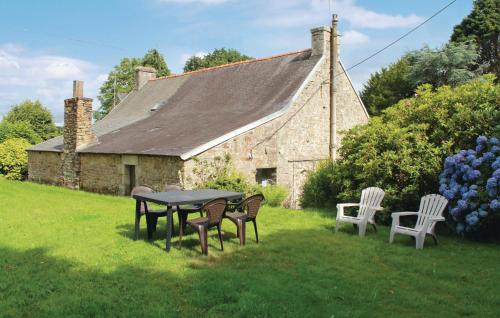 Holiday Home Gouesnac'H Hent Kerambraguer - image 5