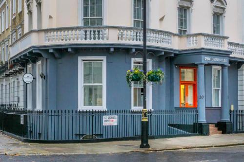 OYO Townhouse New England, London Victoria, Londyn