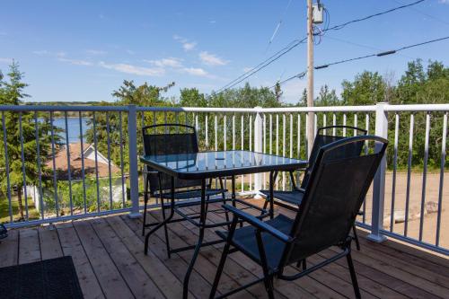 MANITOU BEACH COTTAGES by Prowess in Manitou Beach (SK)