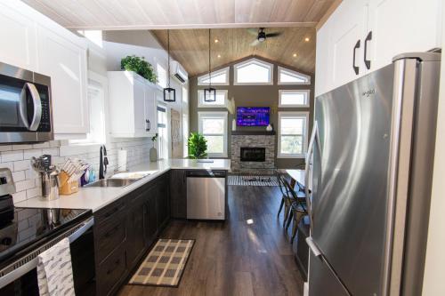 MANITOU BEACH COTTAGES by Prowess in Manitou Beach (SK)