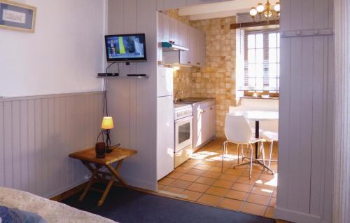 Lovely Home In Morsalines With Kitchenette