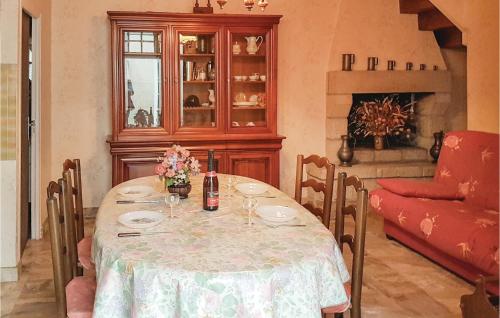 Two-Bedroom Holiday Home in Treffiagat - image 8
