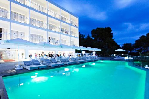 Grupotel Ibiza Beach Resort - Adults Only