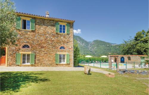 3 Bedroom Cozy Home In Santa Maria Poggio