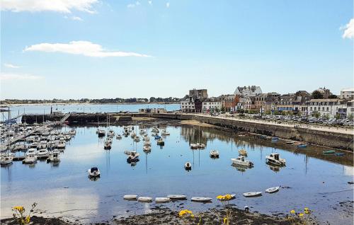 Three-Bedroom Apartment 0 in Concarneau - main image
