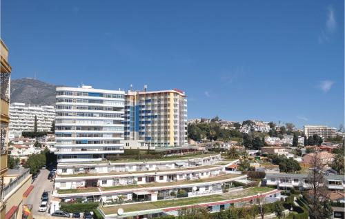 One-Bedroom Apartment in Fuengirola - image 14