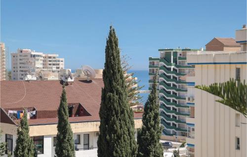 One-Bedroom Apartment in Fuengirola - image 11