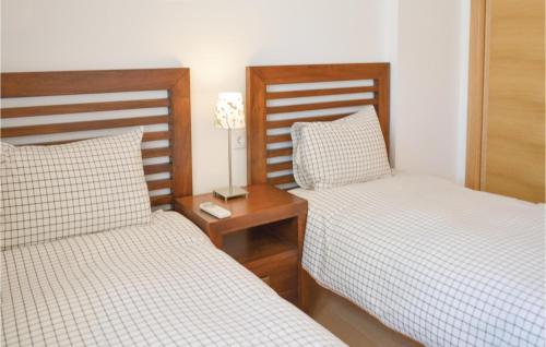 Three-Bedroom Apartment in Alhama de Murcia - image 5
