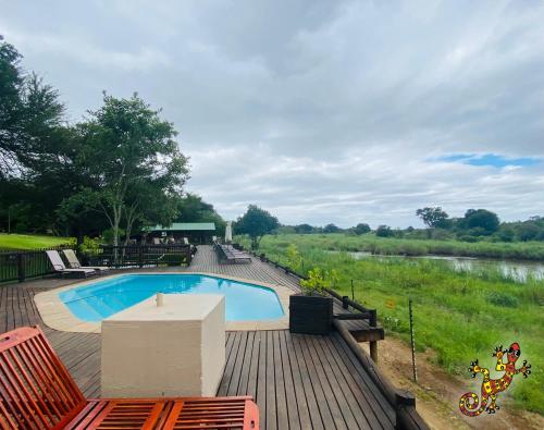 Skats, Sabie River Bush Lodge in Cork