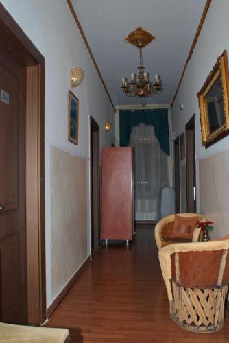 Diethnes Hotel - image 11