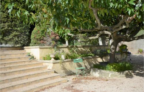 Holiday Home Pujaut Chemin De Loriau - image 9