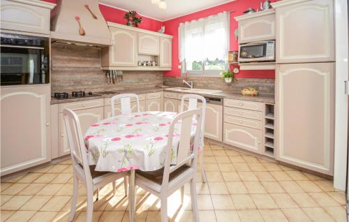 Holiday Home Pujaut Chemin De Loriau - main image