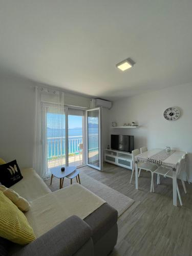 Vila Neda, Podaca (foto 3)